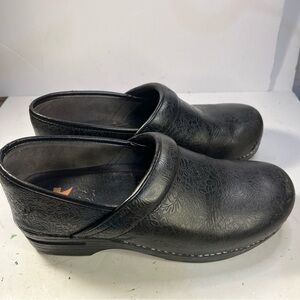 Dansko women’s clogs size 41EU/ 10.5/11